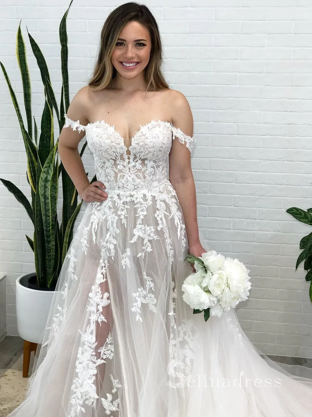 A-line Off-the-shoulder Rustic Wedding Dresses Applique Wedding Gowns CBD038