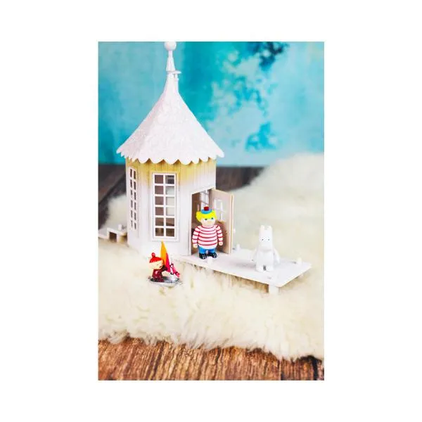 Bath House and 3 Figures