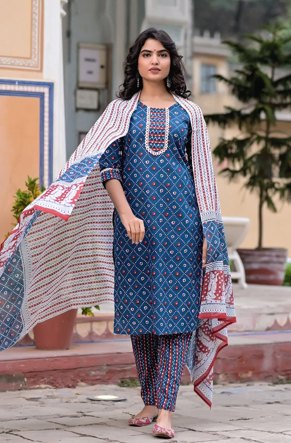 Blue & White Geometric Printed Dupatta Set