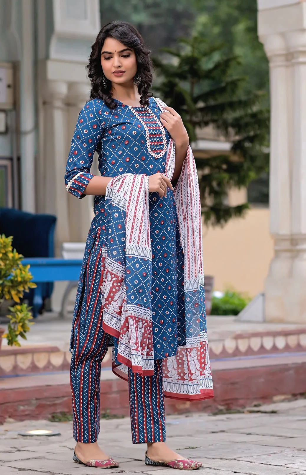Blue & White Geometric Printed Dupatta Set