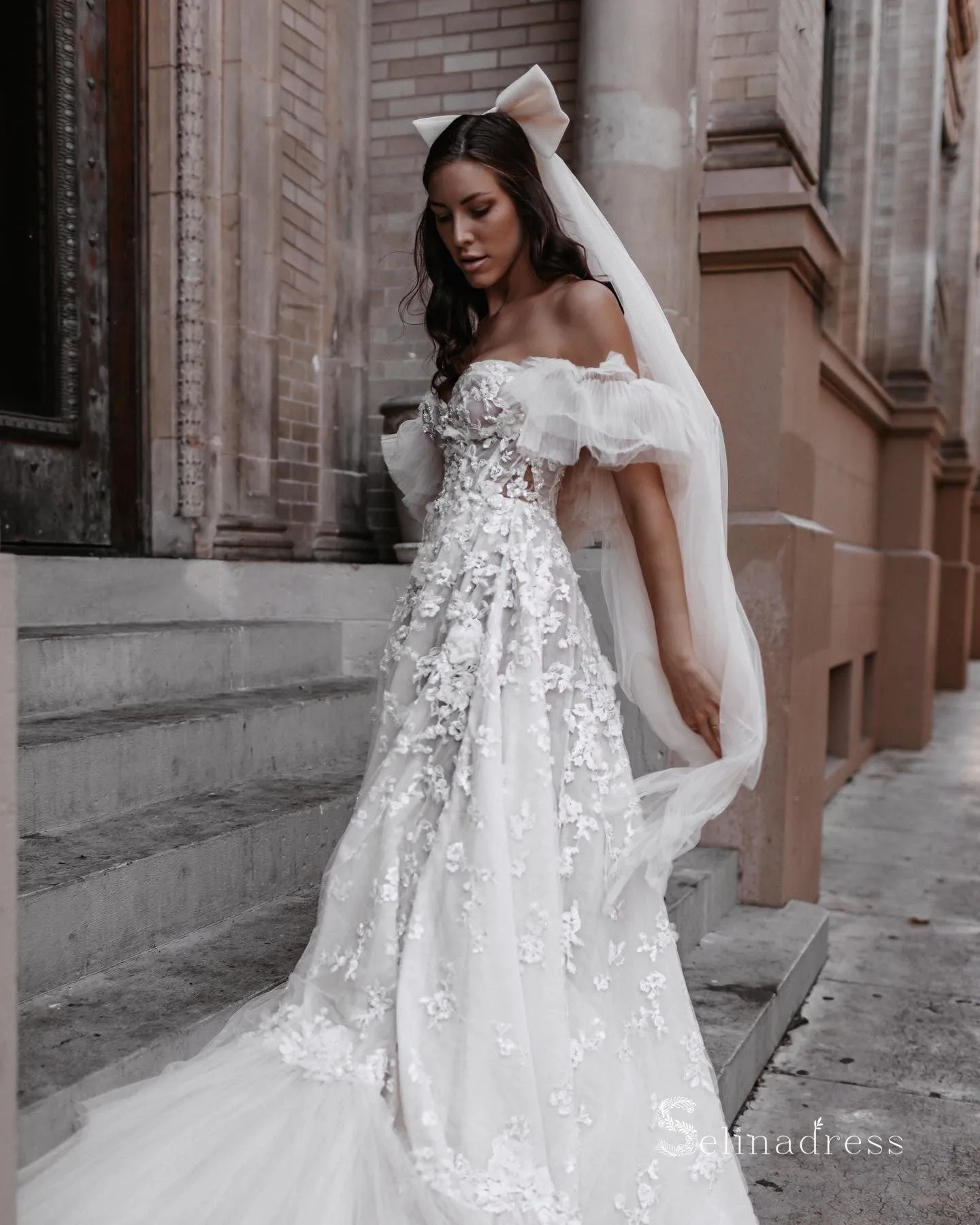 Chic A-line Off-the-shoulder 3D Lace Wedding Dresses Long Rustic Wedding Gown MLK0493